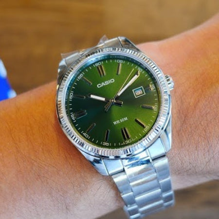 Casio-Orologio-Analogico-al-Quarzo-Uomo-con-Cinturino-in-Acciaio-Inossidabile-MTP-1302PD-3AV