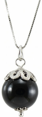 Catenina con pendente Su Coccu in argento rodiato con onice nero