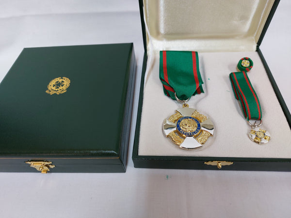 Cavaliere Ordine della Repubblica tutto l' occorrente