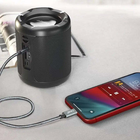 Cavo Audio Iphone Da Lightning A Jack Maschio Da 3,5 Mm Intrecciato 1,5 Mt A3522 Elettronica/Home Audio e Hi-Fi/Accessori/Cavi/Cavi ottici Trade Shop italia - Napoli, Commerciovirtuoso.it