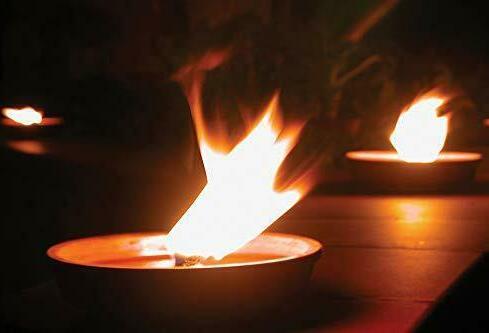 Ceri Alla Citronella In Coccio Di Terracotta Segna Passi Per Matrimoni Ed Eventi Ø 16,5 Cm Casa e cucina/Decorazioni per interni/Candele e portacandele/Candele/Candele in vasetto La Zappa - Altamura, Commerciovirtuoso.it