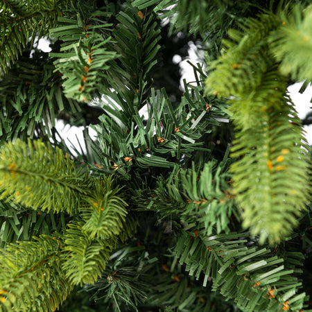 Albero di Natale slim "Cernera" in PE Effetto Real Touch + PVC di Altissima qualità