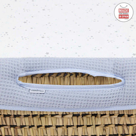 Cestone Palma Foderato Une Sky Azzurro 39X80X25 Cm Casa e cucina/Arredamento/Cameretta bambini/Lettini per neonati e bambini/Culle/Culla da trasporto La Casa Del Bebè - Napoli, Commerciovirtuoso.it