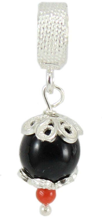 Charm pendente in argento su coccu con corallino Filu & Trama