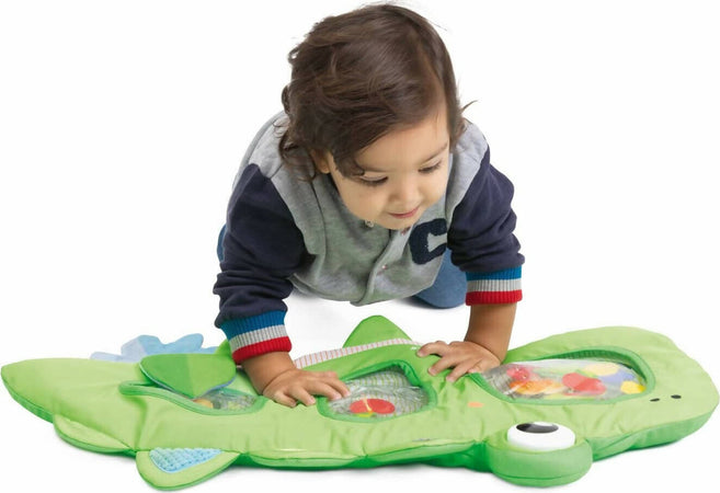 Chicco Coccodrillo Tappeto Ad Acqua Sensoriale Morbido, Gioco Bambini Gonfiabile Con Aria E Acqua, 6-36 Mesi Prima infanzia/Attività e intrattenimento/Tappetini gioco e palestrine Sanitaria Gioia del Bimbo - Villa San Giovanni, Commerciovirtuoso.it