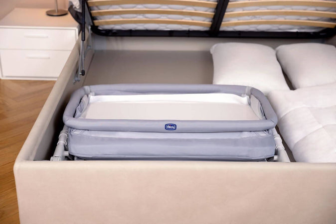 Chicco Culla Cosleeping Next2me Pop Up Con Materasso Pieghevole Fino A 9kg con borsa per il trasporto 88,5x56,5x66/81(h)cm Prima infanzia/Cameretta/Mobili cameretta/Lettini per neonati e bambini/Culle/Lettini da affiancare Sanitaria Gioia del Bimbo - Villa San Giovanni, Commerciovirtuoso.it