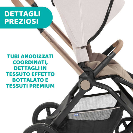 Chicco-Trio-Mysa-Con-Seggiolino-Auto-Kory-Is-Essential-Black-Con-Cushy-Hug-Con-Passeggino-Con-Navicella-Omaggio-Chicco-Stand-Lullaglide-e-BASE-PER-SEGGIOLINI-AUTO-FULL-360-I-SIZE,-Colore-Amber-Glow