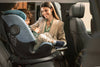 Chicco-Trio-Mysa-Con-Seggiolino-Auto-Kory-Is-Essential-Black-Con-Cushy-Hug-Con-Passeggino-Con-Navicella-Omaggio-Chicco-Stand-Lullaglide-e-BASE-PER-SEGGIOLINI-AUTO-FULL-360-I-SIZE,-Colore-Amber-Glow