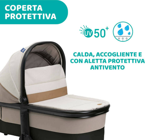 Chicco-Trio-Mysa-Con-Seggiolino-Auto-Kory-Is-Essential-Black-Con-Cushy-Hug-Con-Passeggino-Con-Navicella-Omaggio-Chicco-Stand-Lullaglide-e-BASE-PER-SEGGIOLINI-AUTO-FULL-360-I-SIZE,-Colore-Amber-Glow