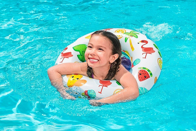 Ciambella Salvagente Gonfiabile A Fantasia 61 Cm Per Bambini Modelli Ass. 36014 Giochi e giocattoli/Sport e giochi all'aperto/Giochi aquatici e piscine per bambini/Canotti e gonfiabili galleggianti Trade Shop italia - Napoli, Commerciovirtuoso.it