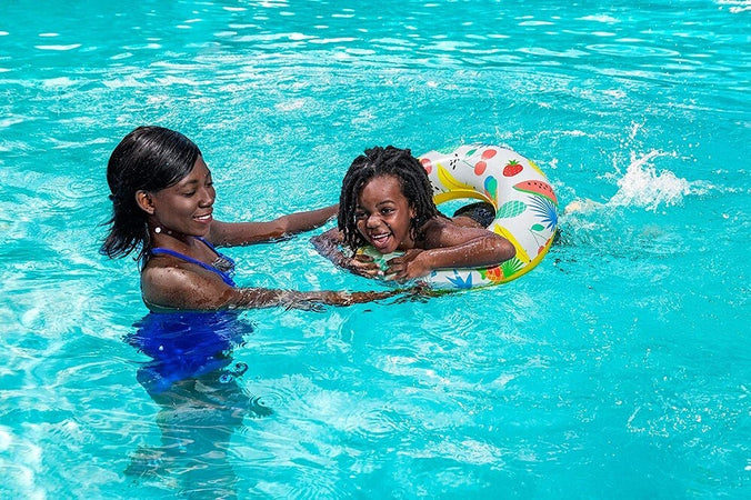 Ciambella Salvagente Gonfiabile A Fantasia 61 Cm Per Bambini Modelli Ass. 36014 Giochi e giocattoli/Sport e giochi all'aperto/Giochi aquatici e piscine per bambini/Canotti e gonfiabili galleggianti Trade Shop italia - Napoli, Commerciovirtuoso.it