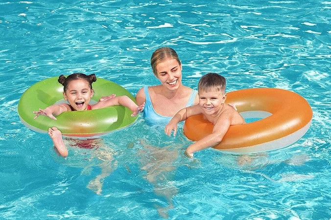 Ciambella Salvagente Gonfiabile Per Bambini Trasparente Neon Nuoto 76 Cm 36024 Giochi e giocattoli/Sport e giochi all'aperto/Giochi aquatici e piscine per bambini/Canotti e gonfiabili galleggianti Trade Shop italia - Napoli, Commerciovirtuoso.it