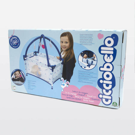 Cicciobello - Travel Bed, Lettino Pieghevole E Salvaspazio Con Accessori, Da Viaggio, Richiudibile E Trasportabile, Dotato Di Giostrina, A Partire Dai 3 Anni, Giochi Preziosi, Ccb26000