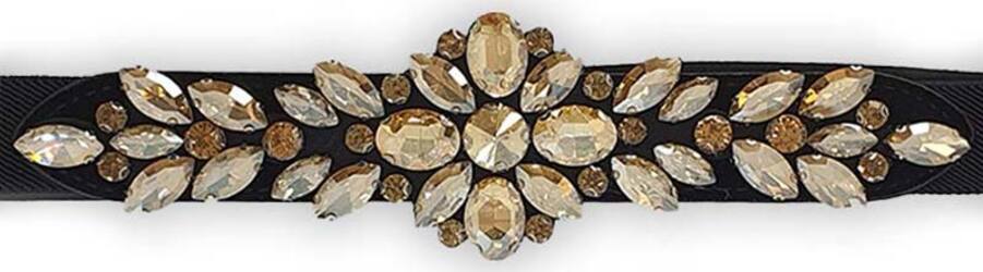 Cintura Donna Bianco E Oro Fascia Sottile Fiori E Foglie in Tessuto Elasticizzato Con Gioiello in Strass Sulla Parte Frontale 68cm CLFC1271911 Moda/Donna/Accessori/Cinture You Store - Messina, Commerciovirtuoso.it