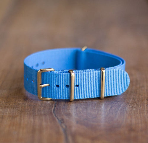 Cinturino In Nylon Universale Ricambio Orologio Larghezza 18mm Blu Orologi e gioielli > Cinturini per orologi Trade Shop italia - Napoli, Commerciovirtuoso.it