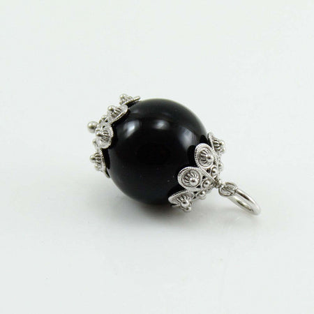 Ciondolo Su Coccu argento rodiato con onice nero portafortuna Sardegna