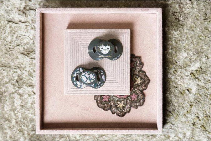 Ciuccio Elodie Details Playful Pepe 3-6 mesi Prima infanzia/Succhietti e massaggiagengive/Succhietti La Casa Del Bebè - Napoli, Commerciovirtuoso.it