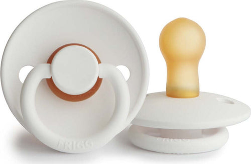Ciuccio FRIGG Classic Bright White Latex 0-6 mesi Prima infanzia/Succhietti e massaggiagengive/Succhietti La Casa Del Bebè - Napoli, Commerciovirtuoso.it