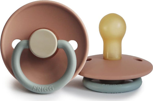 Ciuccio FRIGG Classic Queen Latex 0-6 mesi Prima infanzia/Succhietti e massaggiagengive/Succhietti La Casa Del Bebè - Napoli, Commerciovirtuoso.it