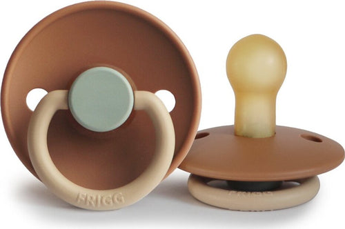Ciuccio FRIGG Classic Safari Latex 0-6 mesi Prima infanzia/Succhietti e massaggiagengive/Succhietti La Casa Del Bebè - Napoli, Commerciovirtuoso.it