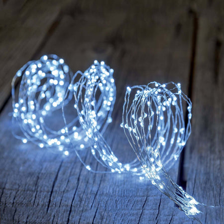 Ciuffo luminoso catena microled e Flash decorazione natalizie per esterno ed interno Casa e cucina/Decorazioni per interni/Addobbi e decorazioni per ricorrenze/Decorazioni natalizie/Luci natalizie/Catene luminose per interni MagiediNatale.it - Altamura, Commerciovirtuoso.it