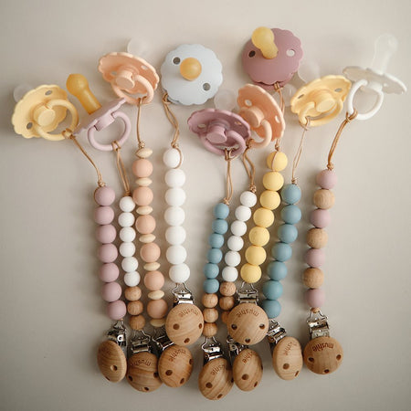 Clip Portaciuccio Mushie Halo Redwood Prima infanzia/Succhietti e massaggiagengive/Catenelle porta succhietto La Casa Del Bebè - Napoli, Commerciovirtuoso.it