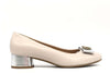 COLETTE D??collet?? beige e grigio in vera pelle tacco 30 con fiocco