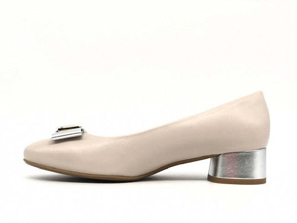 COLETTE D??collet?? beige e grigio in vera pelle tacco 30 con fiocco