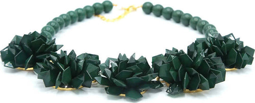 Collana Da Donna in Zamak E Resina Collana Girocollo Con 5 Fiori E Perle Chiusura Regolabile Collana Fashion Nickel Free Moda/Donna/Gioielli/Collane Leclaf - Napoli, Commerciovirtuoso.it