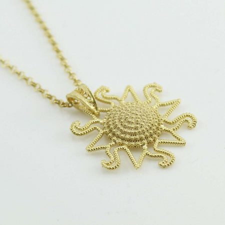 Collana Filigrana Sarda in Argento Dorato con Pendente Sole e Corbula – Artigianato Sardegna