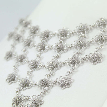 Collana donna filigrana sarda in argento rodiato nido d'ape a fiore