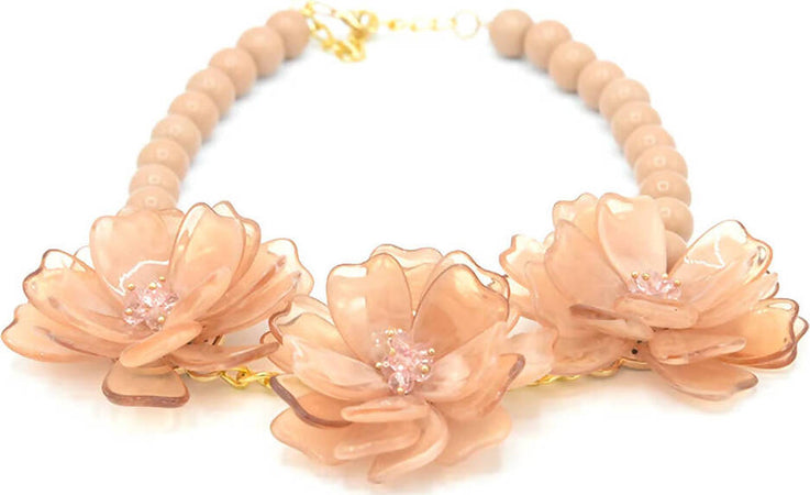 Collana Donna Girocollo in Zamak E Resina Colorata Collana Fashion Con Perle E 3 Fiori Centrali Con Chiusura Regolabile Nickel Free Moda/Donna/Gioielli/Collane Leclaf - Napoli, Commerciovirtuoso.it