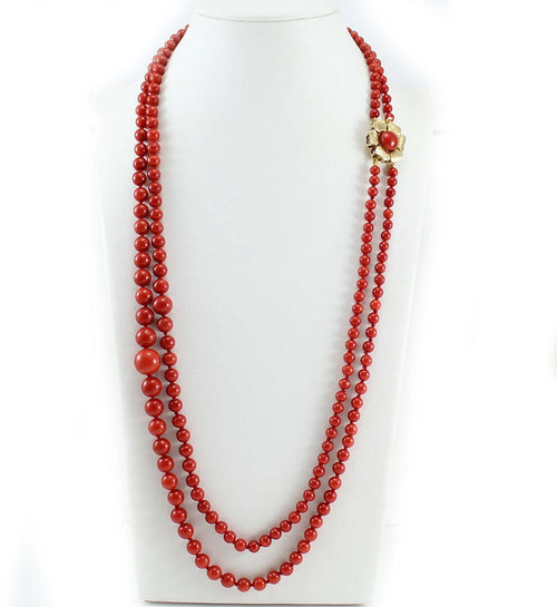 Collana donna lunga doppio filo corallo rosso e chiusura fiore in oro giallo