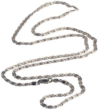 Collana lunga a maglia piatta
