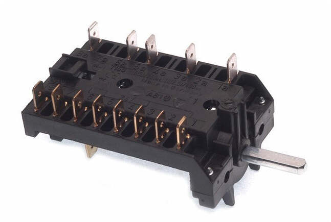 Commutatore Ariston Forno 8 Posiz.Mm26 Star 7+3 Contatti 0+7 Livelli C00049940