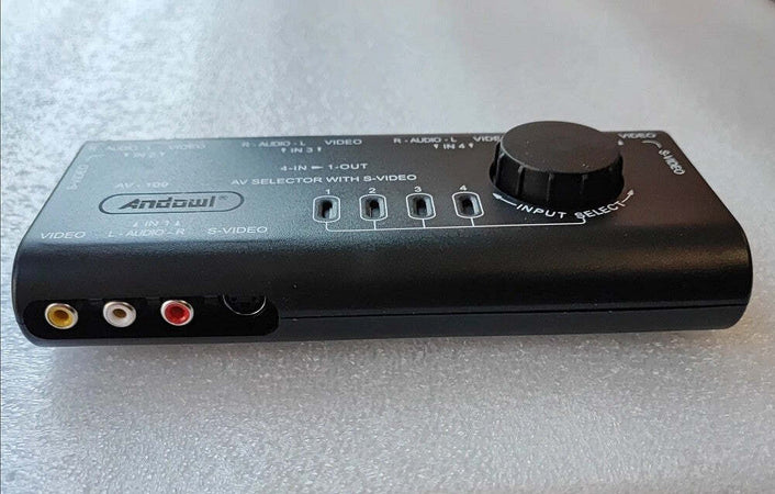 Commutatore Di Segnale Audio-video Av 4 In 1 Q-au51 Per Lettore Dvd Videocamera Elettronica/Home Audio e Hi-Fi/Accessori/Distributori/Selettori audio-video Trade Shop italia - Napoli, Commerciovirtuoso.it