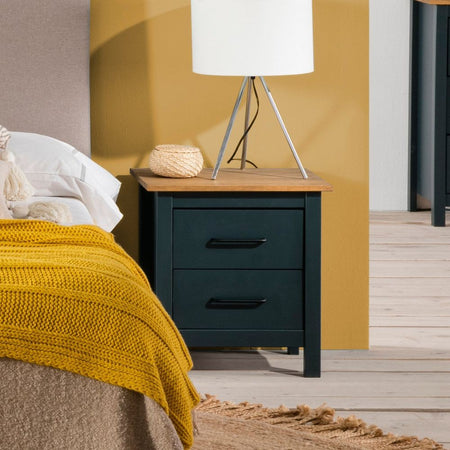 Comodino Miranda 2 cassetti in legno massiccio blu e top pino