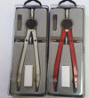 Compasso Con 2 Punte 2 Mine Gomma Balaustrino Per Disegni Tecnici Geometrico Cancelleria e prodotti per ufficio/Scuola e materiale didattico/Materiale scolastico/Diari quaderni e block notes Trade Shop italia - Napoli, Commerciovirtuoso.it