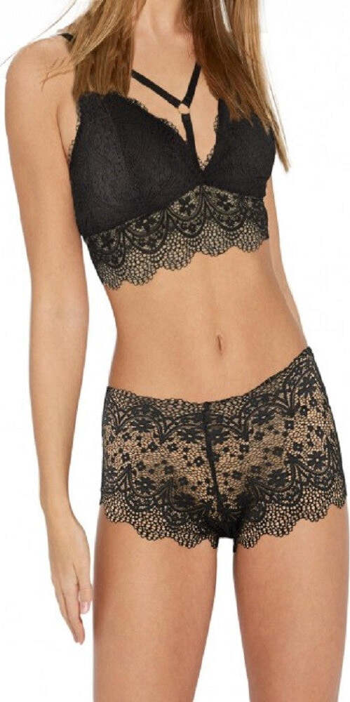Completino Sexy Samantha Top Reggiseno E Culotte H857 Lingerie Ricamata In Pizzo Salute e cura della persona/Erotismo e contraccezione/Abbigliamento erotico/Donna/Completi intimi Trade Shop italia - Napoli, Commerciovirtuoso.it