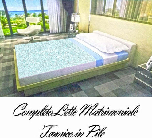 Completo-Da-Letto-In-Pile-Lenzuolo-Sopra-E-Sotto-2-Copricuscino-Azzurro-Pois