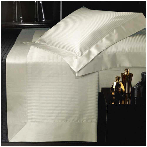 Completo Lenzuola E 2 Federe Matrimoniale Cavalieri Puro Raso Di Cotone Linea Aurora Diversi Colori Casa e cucina/Tessili per la casa/Biancheria da letto/Lenzuola e federe/Lenzuola La Bottega del Risparmio - Bari, Commerciovirtuoso.it