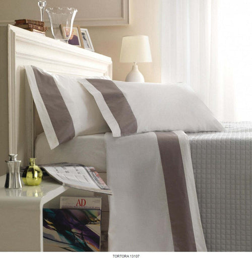 Completo Lenzuola Matrimoniale Cotone Con Balze in Raso Cavalieri Linea Valli 100% Cotone Vari Colori Grigio - Arancio - Tortora - Grigio Perla - Verde - Corda Casa e cucina/Tessili per la casa/Biancheria da letto/Lenzuola e federe/Set di lenzuola e federe La Bottega del Risparmio - Bari, Commerciovirtuoso.it