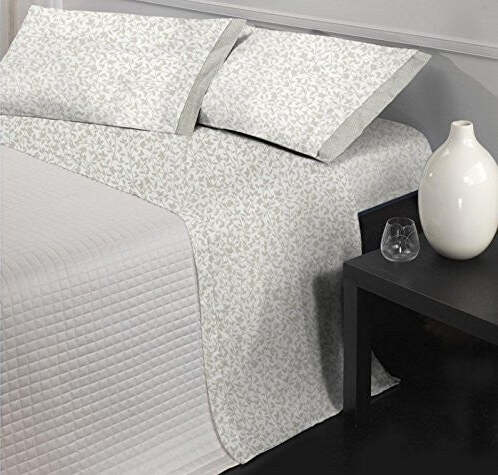 Completo Lenzuola Morbido Letto Matrimoniale In Cotone 100% Cavalieri Giusy Colori Grigio/Beige Casa e cucina/Tessili per la casa/Biancheria da letto/Lenzuola e federe/Set di lenzuola e federe La Bottega del Risparmio - Bari, Commerciovirtuoso.it