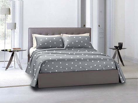 Completo-letto-lenzuola-federe-bifaccia-double-face-stampa-digitale-in-cotone-made-in-italy-STELLINE-BIANCHE-SU-GRIGIO/BIANCO