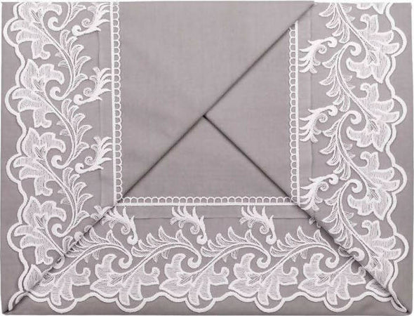 Completo Letto Matrimoniale In Puro Cotone Nazareno Gabrielli Con Applicazioni In Pizzo Articolo Federica Casa e cucina/Tessili per la casa/Biancheria da letto/Lenzuola e federe/Set di lenzuola e federe Puleo Casa - Palermo, Commerciovirtuoso.it