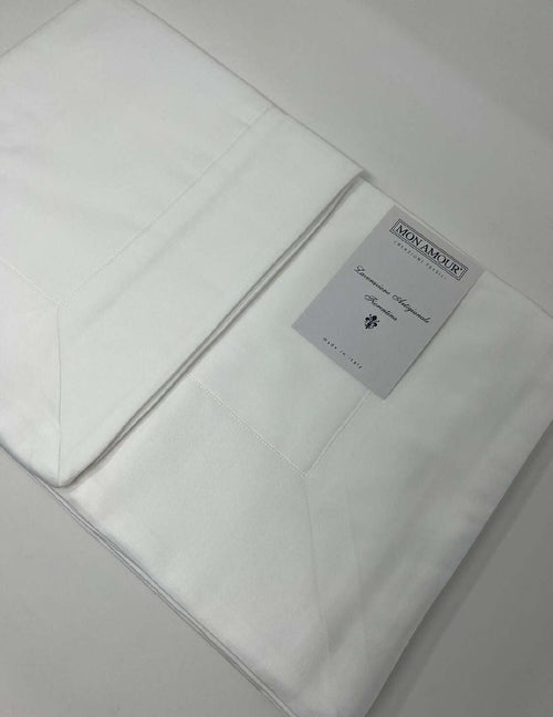 Completo matrimoniale tinta unita Raso cotone 100%  Mon Amour colore bianco Sopra:270x300 sotto 180x200 h.28/30 e 2 federe 52x82 Casa e cucina/Tessili per la casa/Biancheria da letto/Lenzuola e federe/Set di lenzuola e federe Biancheria Arredo Home - Nola, Commerciovirtuoso.it