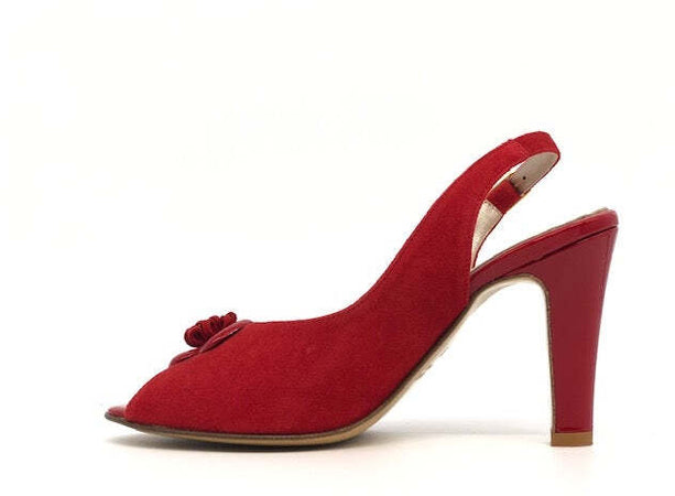 CONFORT Sandalo donna in camoscio rosso con fiore in vernice
