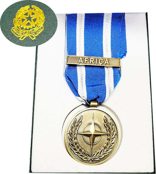 Copia Del Medaglia Africa Nato Con Scatola Repubblica Sport e tempo libero/Accessori/Trofei medaglie e premi/Medaglie Il Distintivo - Pesaro, Commerciovirtuoso.it