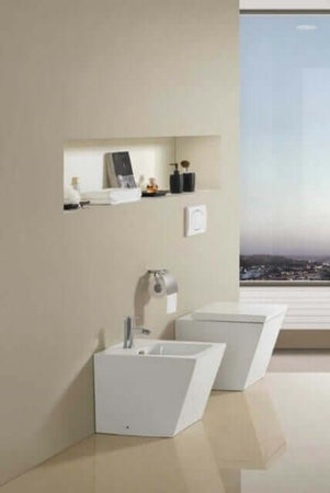 Coppia Sanitari Design Squadrato Sospesi / A Terra Filo Muro WC+ Bidet Bianchi Design Moderno Commercio Industria e Scienza/Forniture sanitarie e igieniche/Accessori e sanitari bagno/WC commerciali/Toilette a due pezzi Shopbagno.it - Roma, Commerciovirtuoso.it