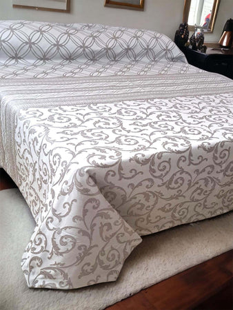 Copriletto Liscio Jacquard Matrimoniale Mon Amour Misura 270×270 Art.persia Colore Tortora Casa e cucina/Tessili per la casa/Biancheria da letto/Copriletti Biancheria Arredo Home - Nola, Commerciovirtuoso.it
